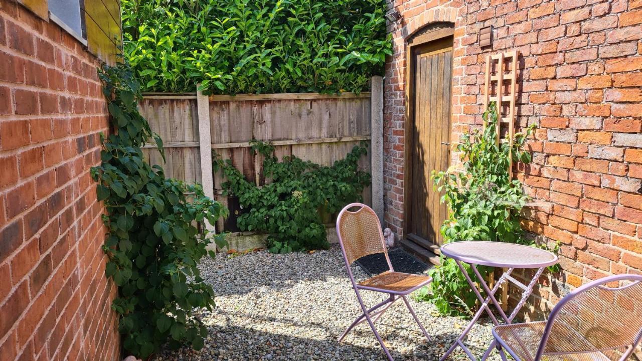 Vila Narnia Wem Exteriér fotografie