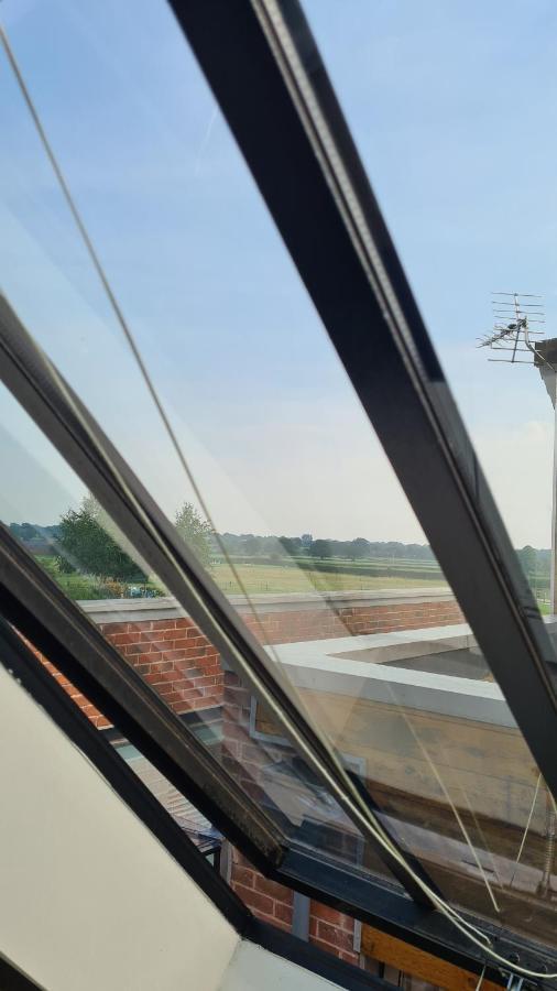 Vila Narnia Wem Exteriér fotografie